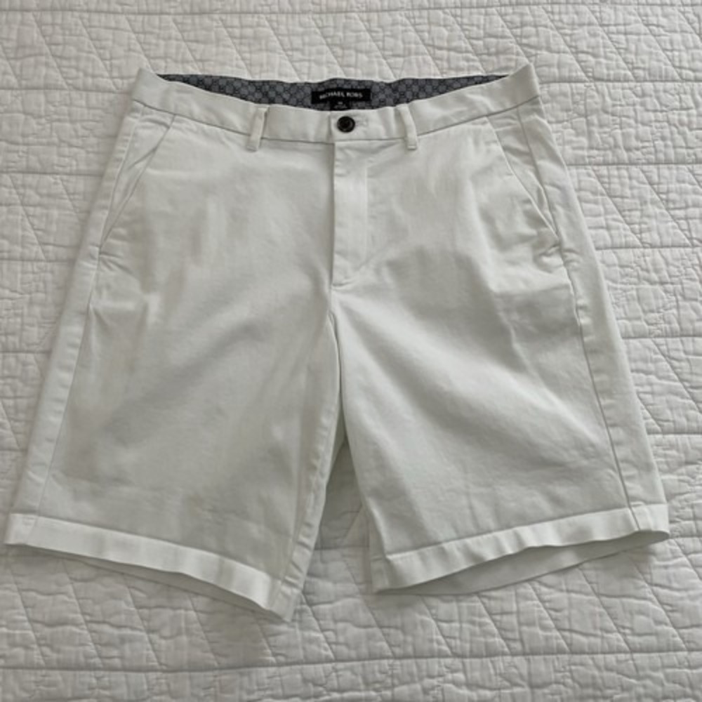 Michael Kors Men's Solid White Cotton Chino Shorts Flat Front Pockets Button 30